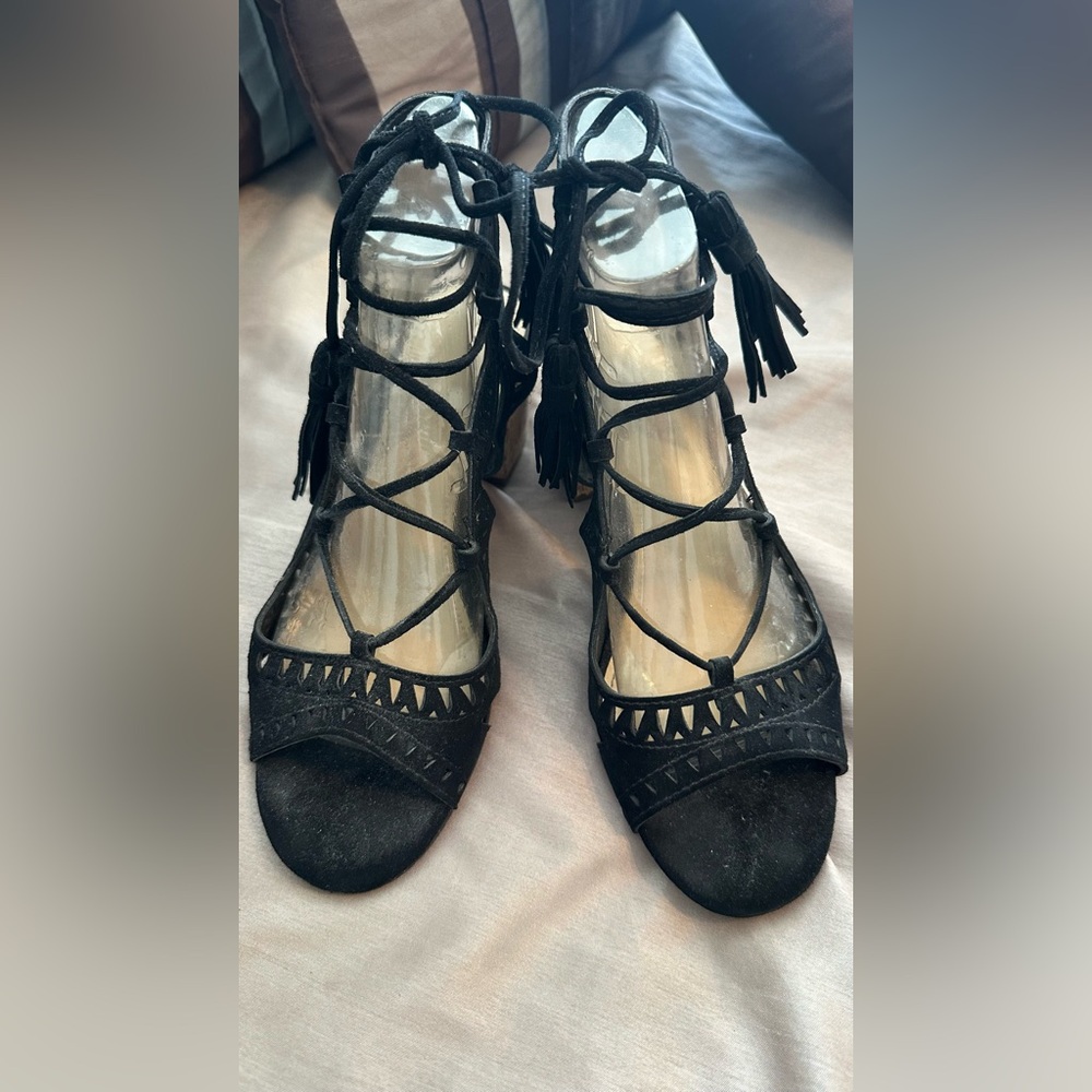 Elegant Black Women's Lace-Up Sandals